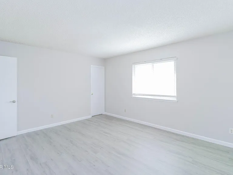 11052 Middledale St — Photo 26