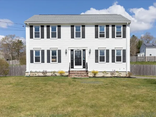 65 Nelson Dr, Bridgewater, MA 02324