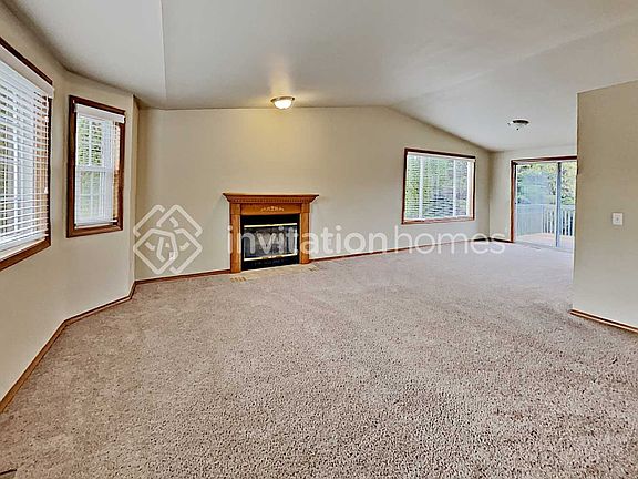 4th image of 11415 28th St NE