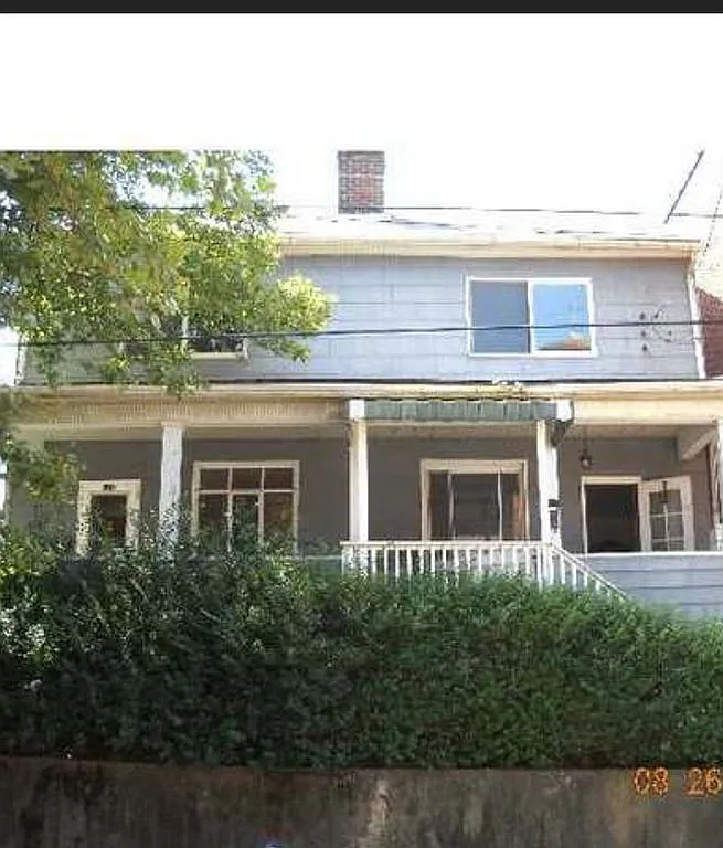 102-104 S 5th St photo 1