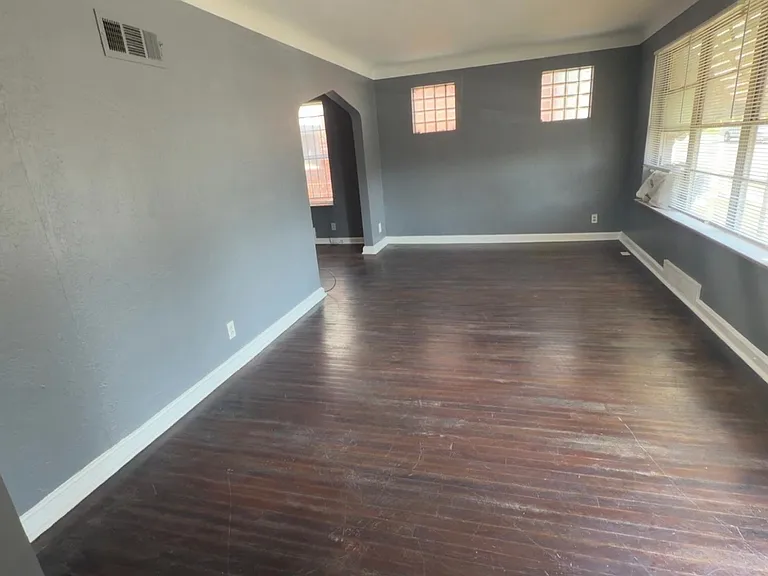 5955 Floy Ave — Photo 2
