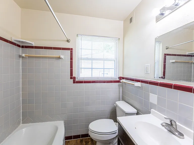 2627 Tealford Dr — Photo 16