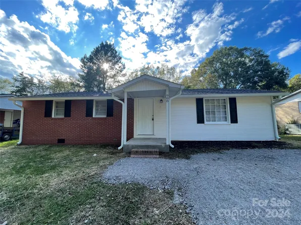 988 Chaffee Rd, Lancaster, SC 29720
