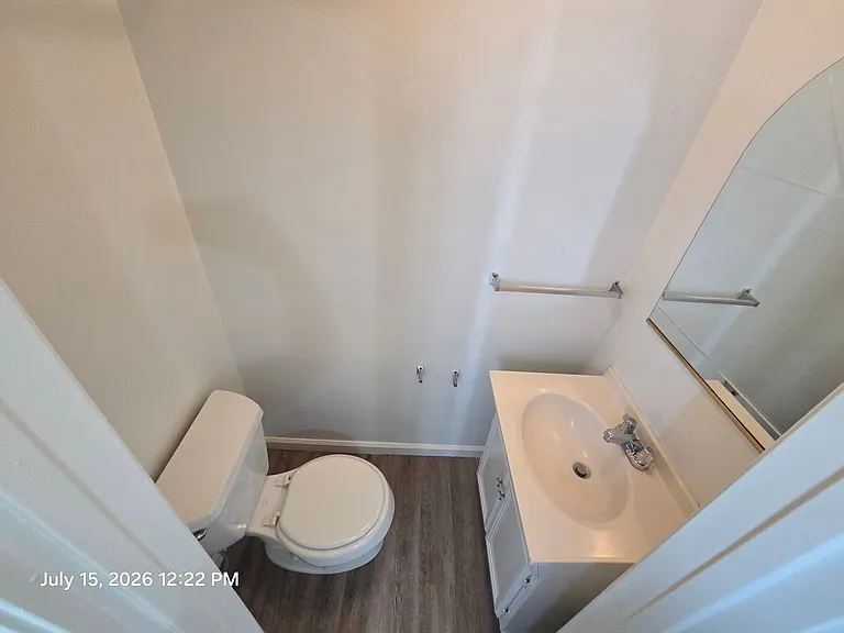 921 E Alwood St — Photo 9