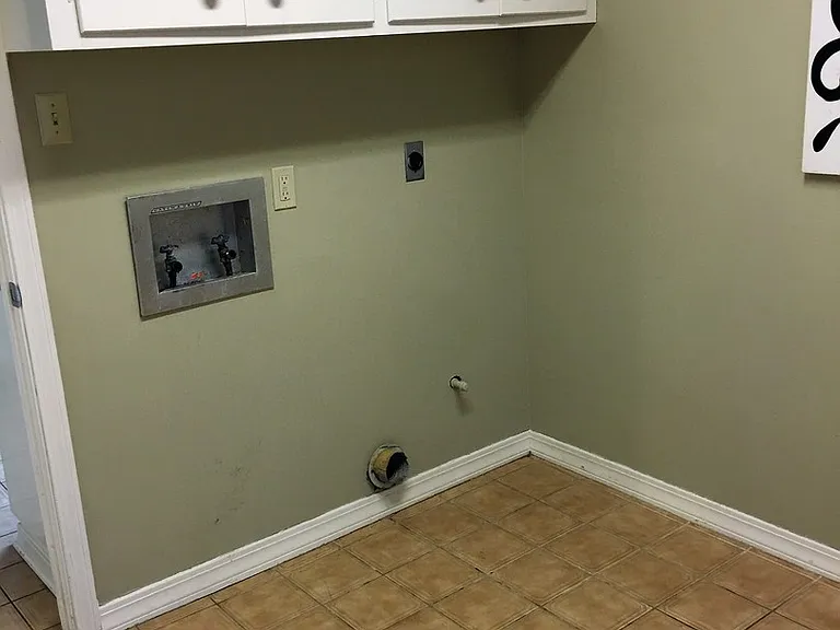 1002 Chase Ln — Photo 17