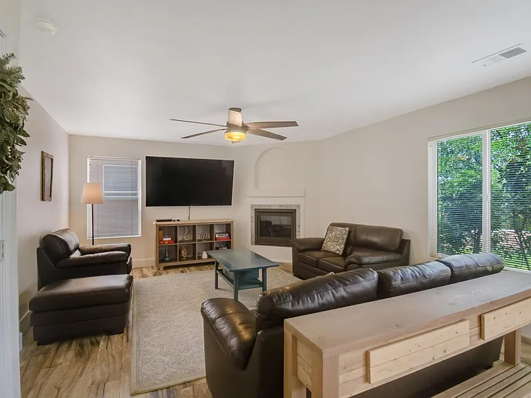 8627 Eagle Creek Dr NE — Photo 30