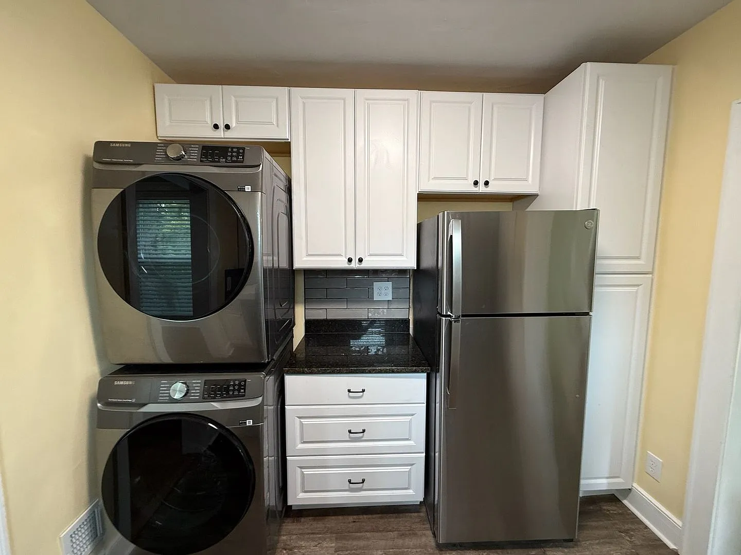 Charming Updated 2br/2ba Home in a Great Location! — Photo 2