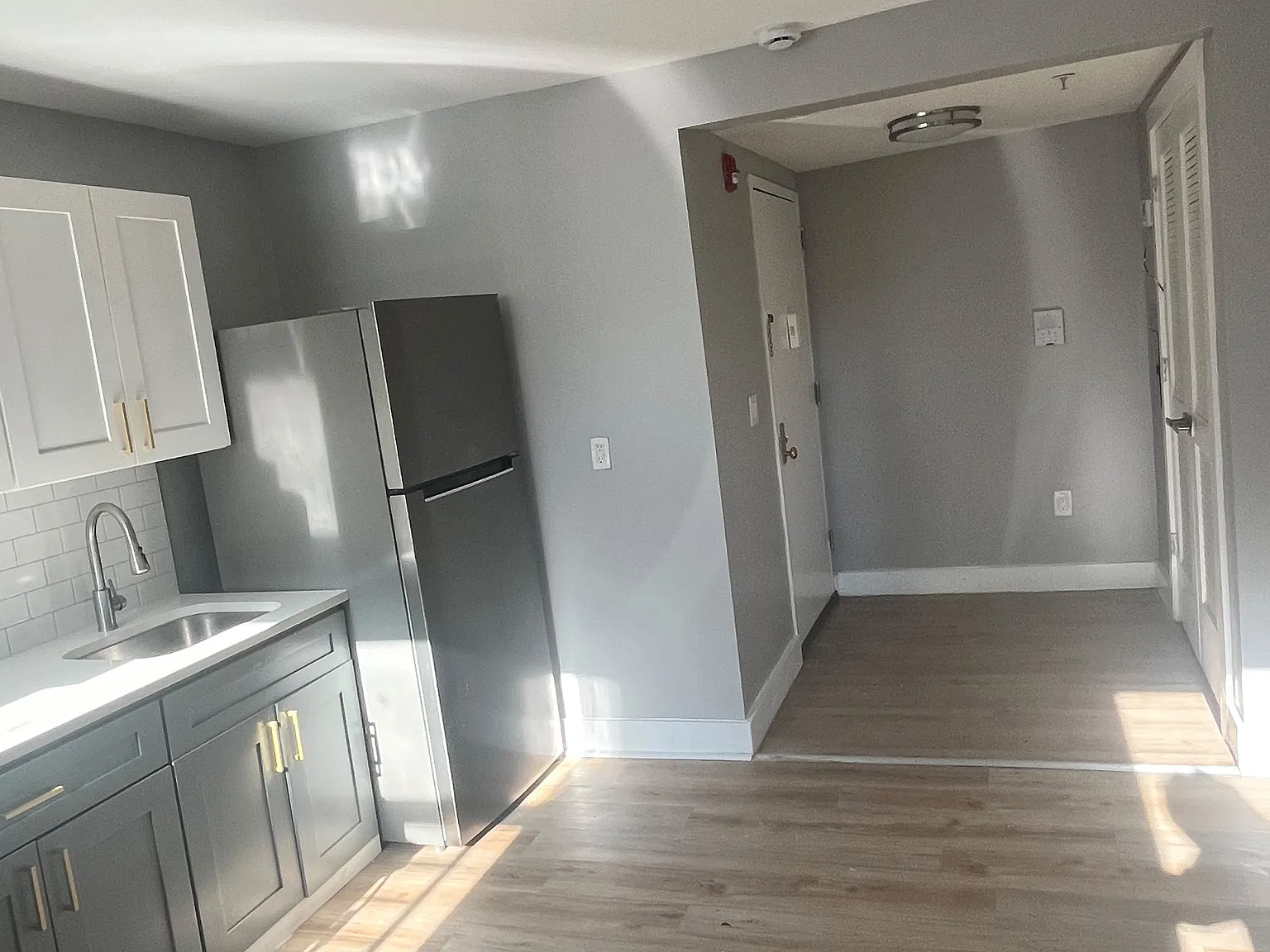 175 Munn Ave — Photo 2