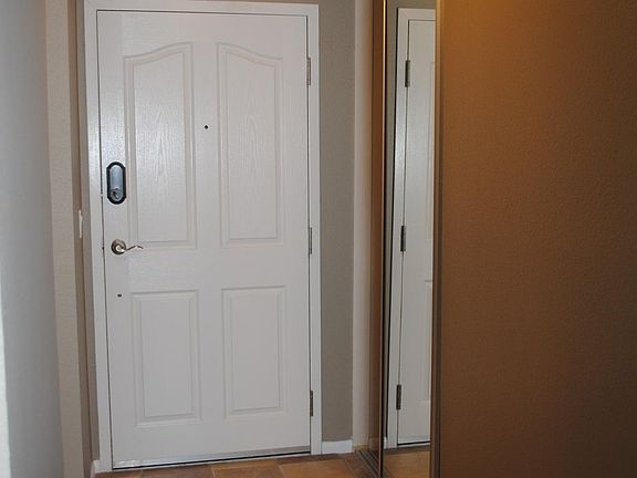 4th image of 3030 Suncrest Dr Unit 516