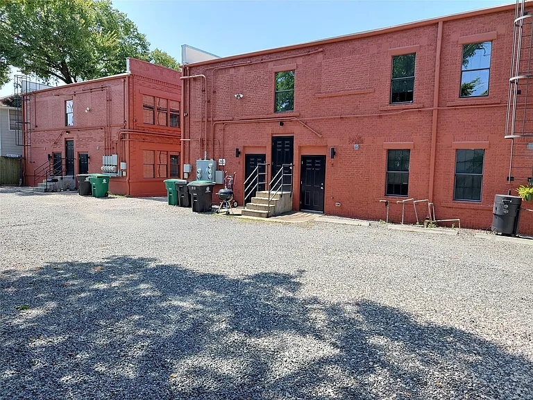 6819 Avenue C — Photo 19