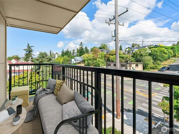 9255 Greenwood Avenue N #38, Seattle, WA 98103