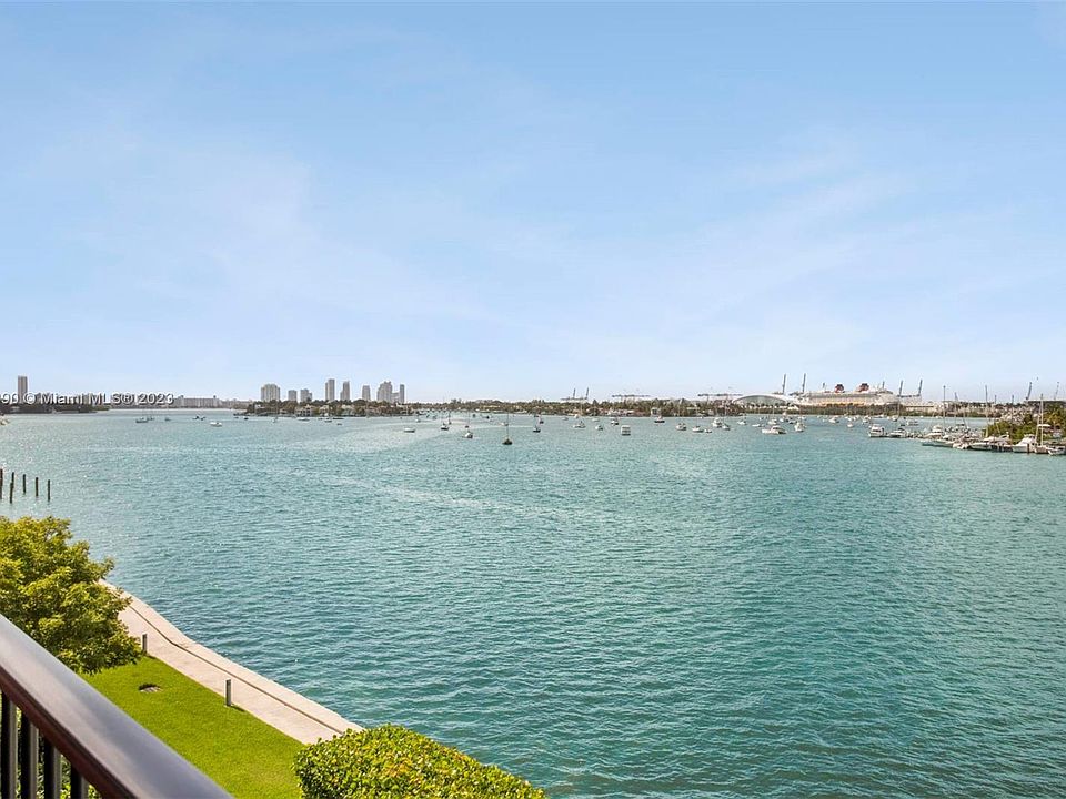 1st image of 1000 Venetian Way APT 401