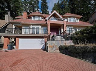 4989 Chalet Pl, North Vancouver, BC V7R 4X4