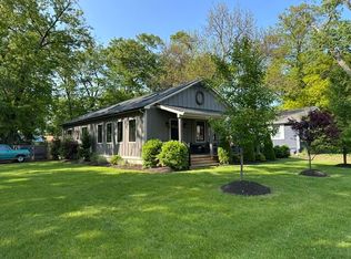 820 W Indiana St, New Buffalo, MI 49117