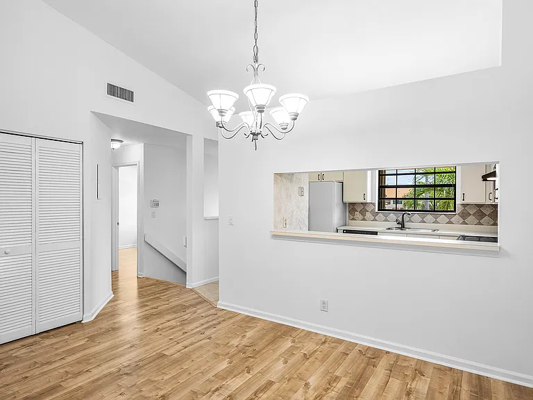 206 Congressional Way #206 — Photo 11