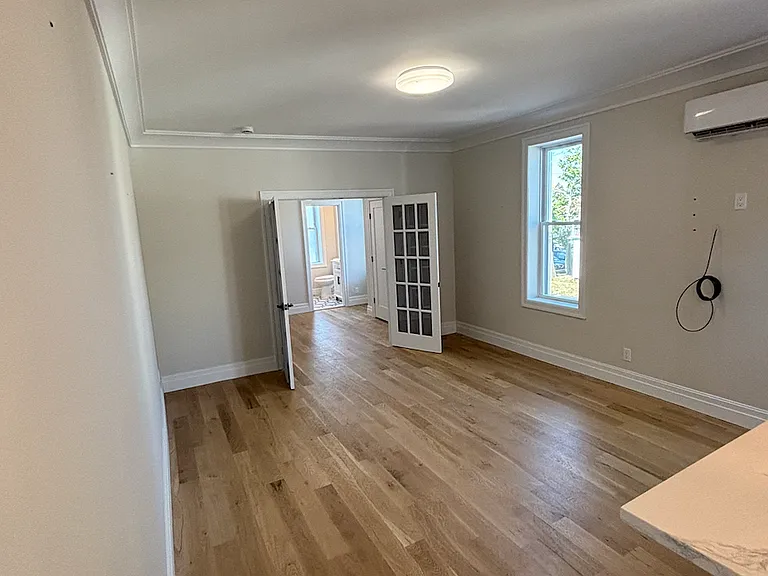 100 Deer Park Ave #3 — Photo 15