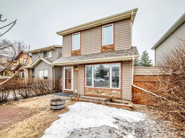 255 N Falshire Way NE, Calgary, AB T3J 2B3