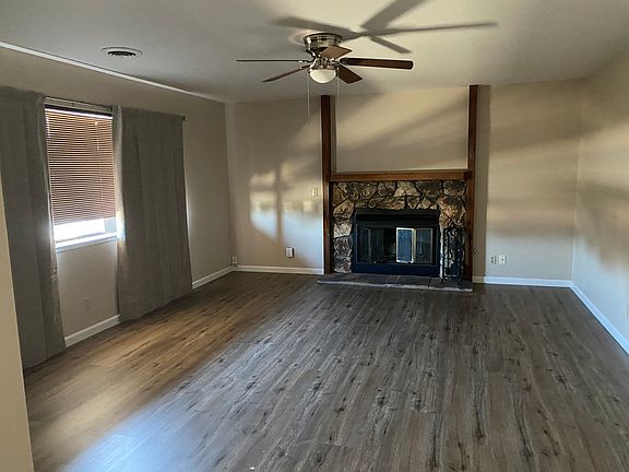 2nd image of 1100 El Toro Dr