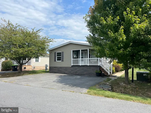 104 Artifact Ave, Winchester, VA 22603