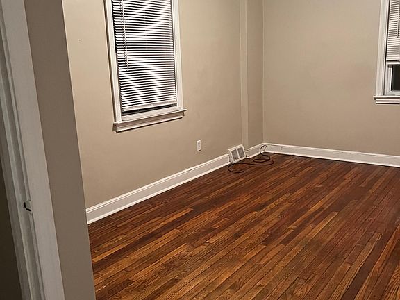 3rd image of 26 Elsmere Blvd #B