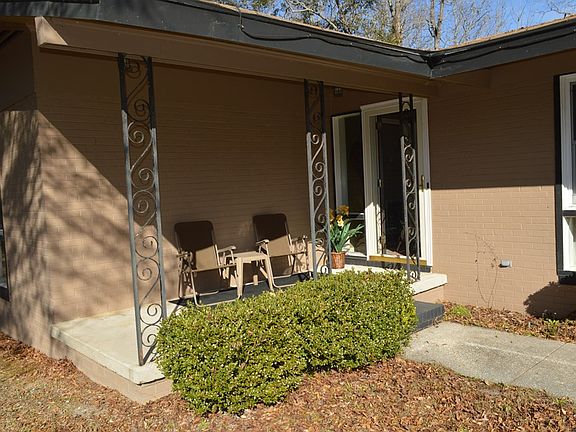 Image 3: Front Porch