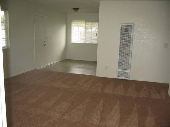 New Carpet & Paint!