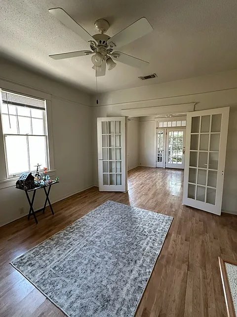 2 bed, 1000 sqft, $1,395 — Photo 4