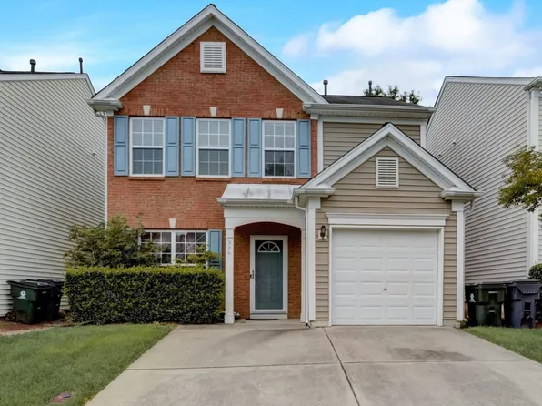 306 Apricot Cir, Morrisville, NC 27560
