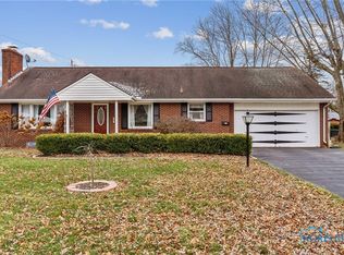 817 Wedgewood Dr, Findlay, OH 45840