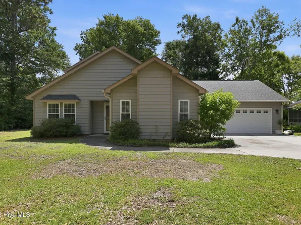 216 Lord Granville Drive, Morehead City, NC 28557
