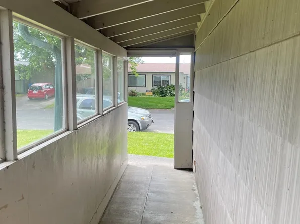 2460 Wyatt Ln, Arcata, CA 95521