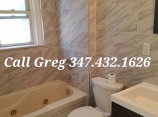 11804 204th St #1, Saint Albans, NY 11412