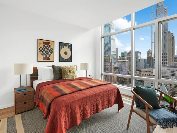 18 West 48th Street image 17 of 34