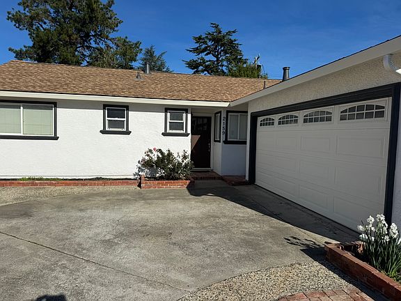 3rd image of 2159 Casa Mia Dr