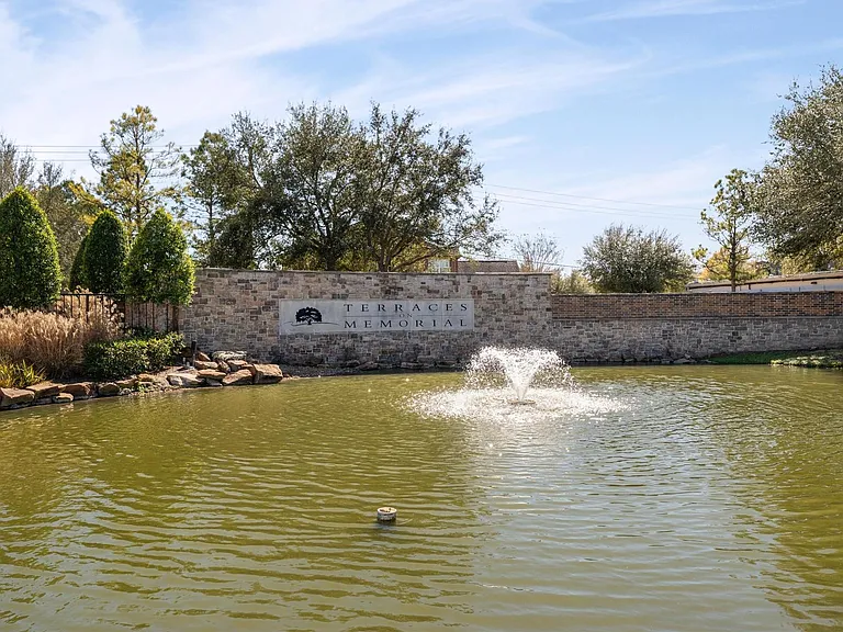 1246 Glenwood Canyon Ln — Photo 34