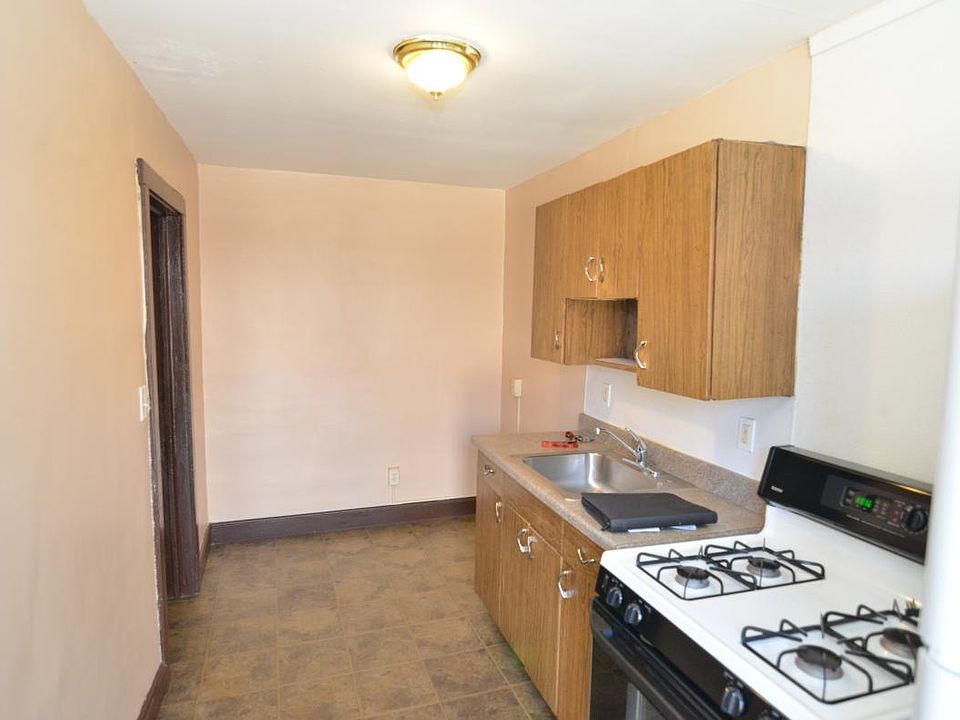 1st image of 5909 Flowerdale Ave APT 1