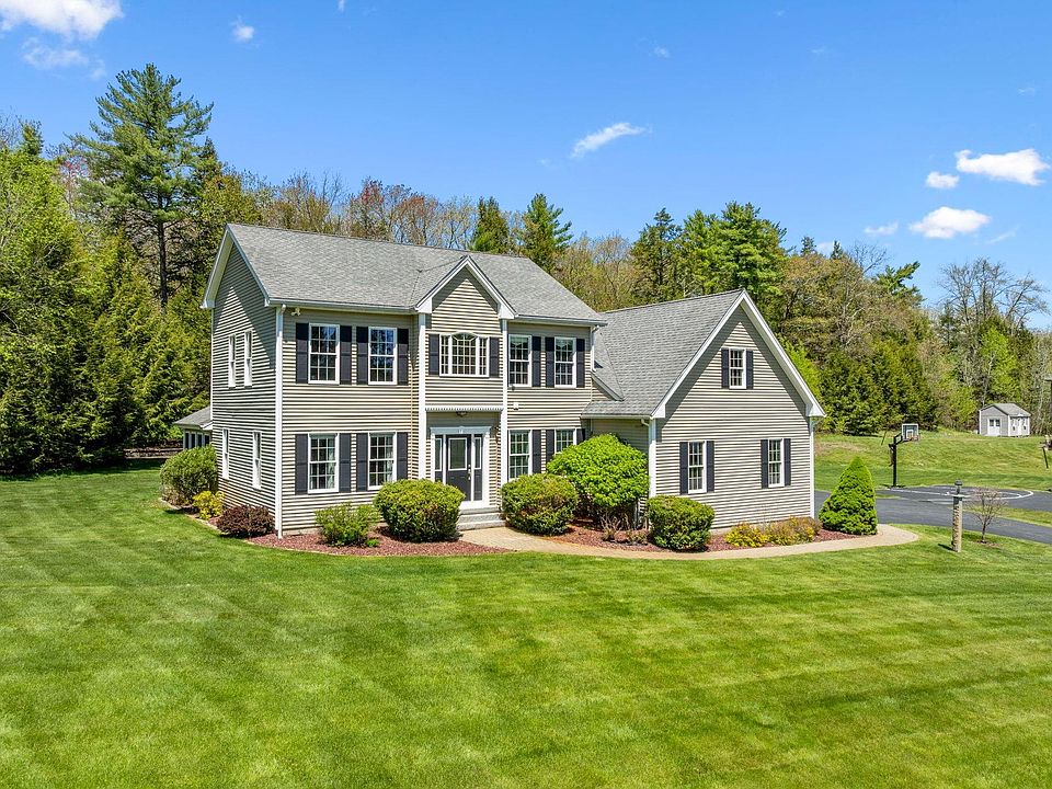 1st image of 17 Mcqueston Drive