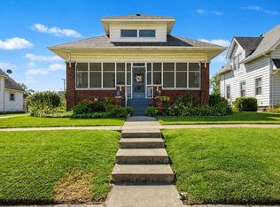 210 G St, La Porte, IN 46350