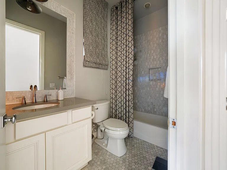 3857 E Mead Dr — Photo 27