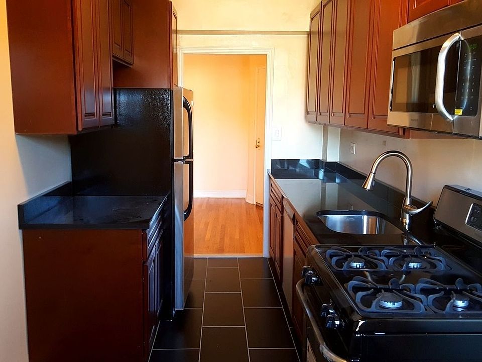 1st image of 14210 Roosevelt Ave APT 601