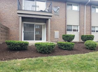 2300 Beau Monde Ln APT 104, Lisle, IL 60532