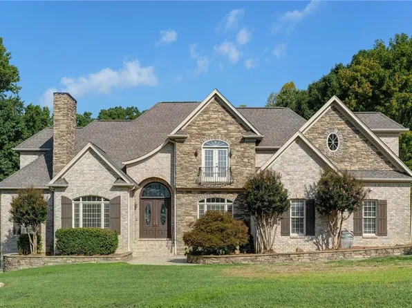 4404 Liguria Ct, Summerfield, NC 27358