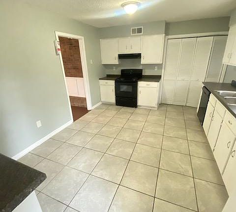 3rd image of 6348 Brockman Dr