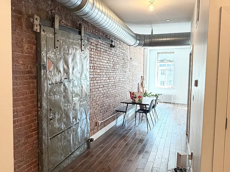 53 Howard St #4E — Photo 5
