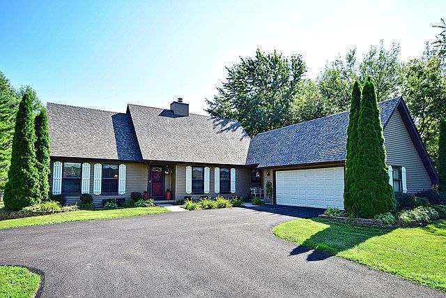 1st image of 24457 W Boulevard De John
