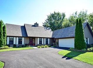 24457 W Boulevard De John, Naperville, IL 60564