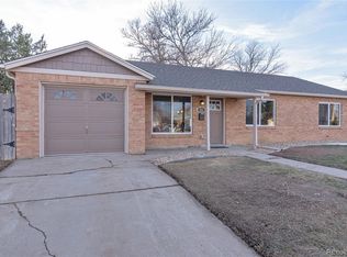 831 Tucson St, Aurora, CO 80011