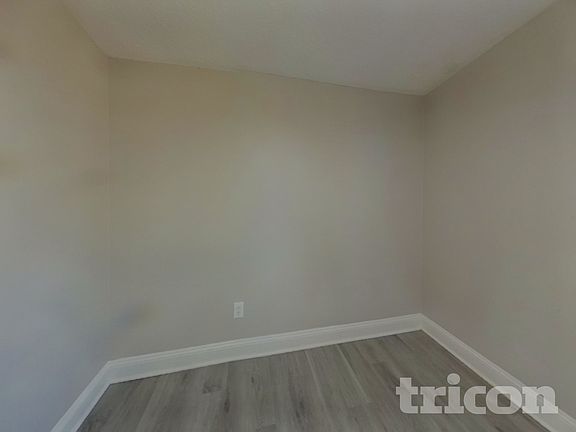 4th image of 8127 Creedmoor Dr