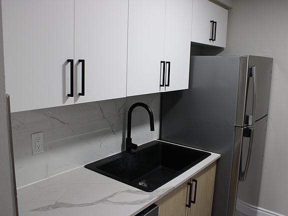 5th image of 21 Holborn Dr #1471587