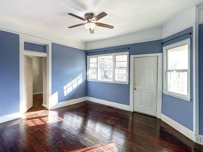 730 E Anderson St — Photo 16